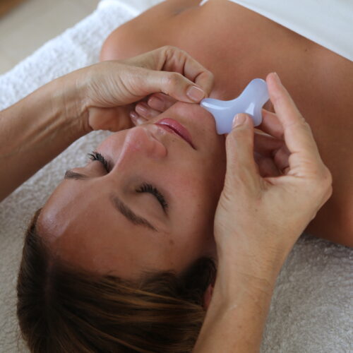 Massage et sable chaud : les bienfaits méconnus des massages en bord de mer