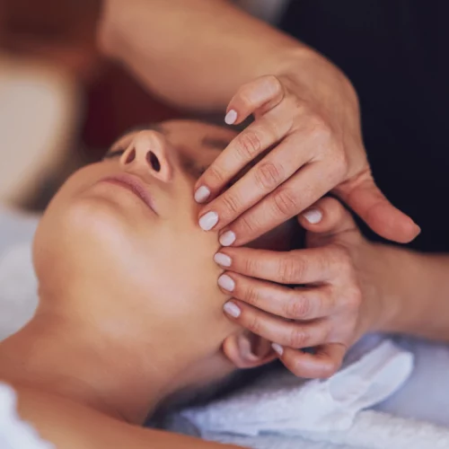Peut-on ressentir des effets secondaires après un massage énergétique ?