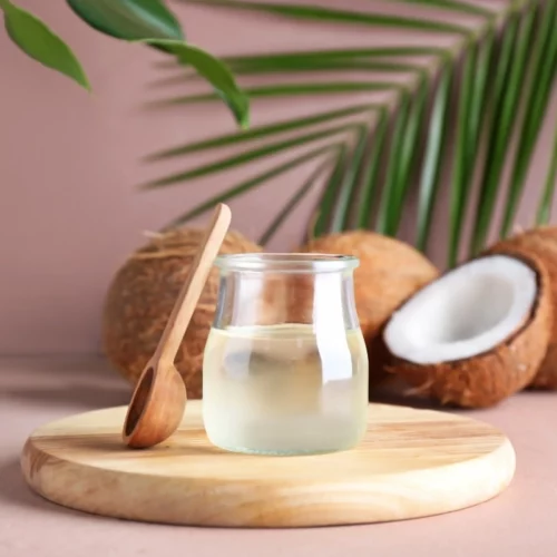 Huile de coco fractionnée : comprendre son intérêt et ses multiples usages