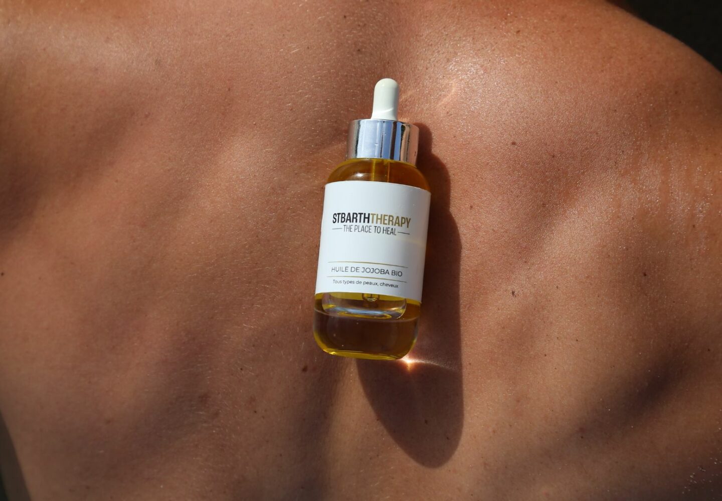 Huile de jojoba.